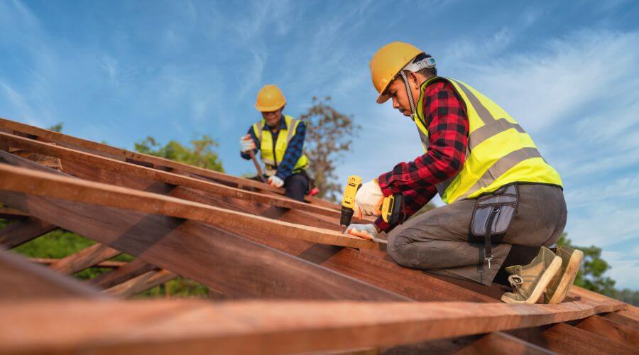Professional Flat Roofing Installation services in Center Point, TX